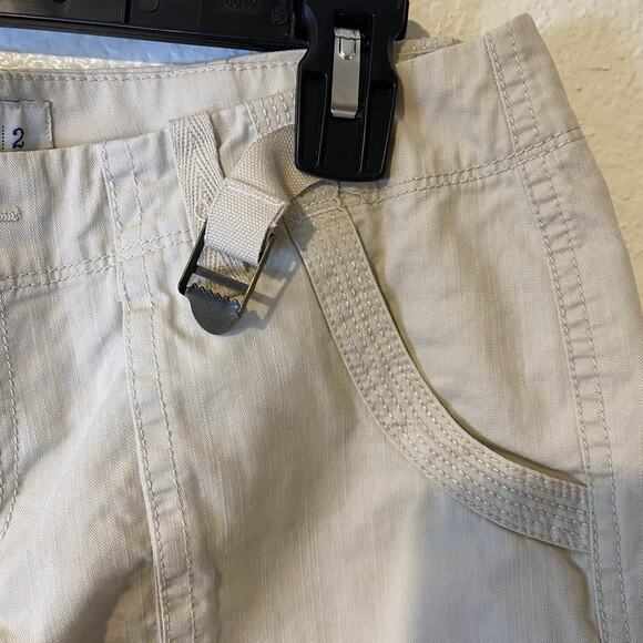 VTG Y2K Old Navy Cyber Utility Cargo Shorts Mid Rise Beige Size 2 Gorpcore - Picture 3 of 8